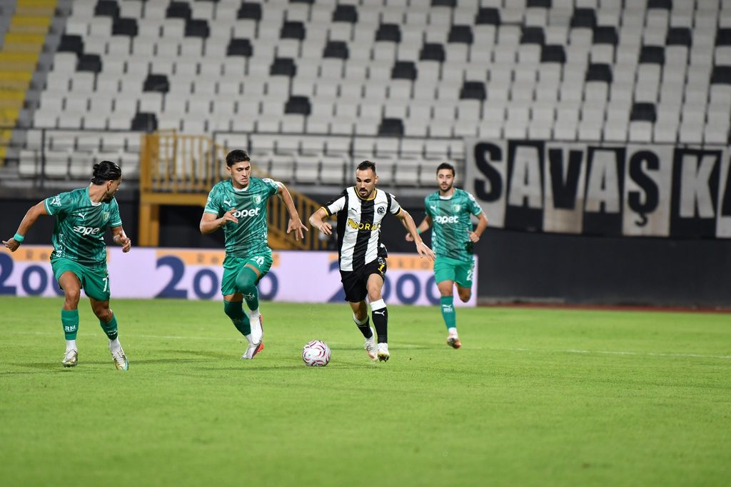 Manisa FK'dan Golsüz Prova: Bodrumspor ile Puanları Paylaştılar | Manisa Özet Manisa FK'dan Golsüz Prova: Bodrumspor ile Puanları Paylaştılar | Manisa Özet