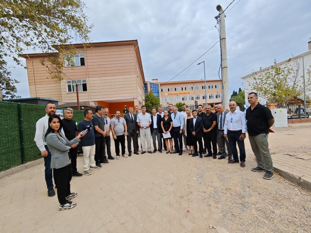 Turgutlu’da Okul Önünde Silahlı Dehşet: Manisa’daki 5 Sendikadan Ortak Tepki