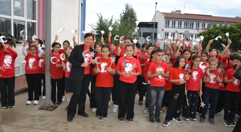Manisalı Miniklerden Cumhuriyet’in 103. Yılına Özel Unutulmaz Gösteri