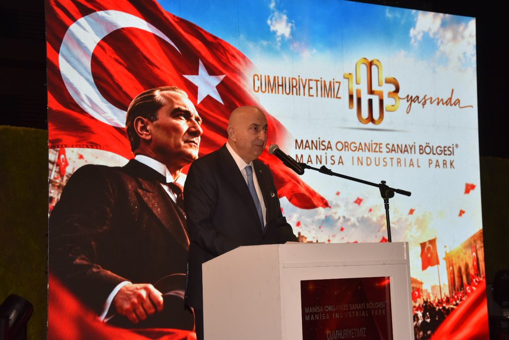 Manisa OSB'de Cumhuriyetin 103. Yılı Görkemli Bir Geceyle Kutlandı