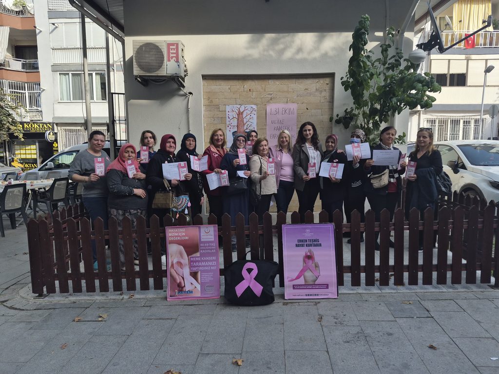 Şehzadeler'de Pembe Kurdeleler Takıldı: Muhtar Mısırlıoğlu'ndan Erken Teşhis Vurgusu 11 Şehzadeler'de Pembe Kurdeleler Takıldı: Muhtar Mısırlıoğlu'ndan Erken Teşhis Vurgusu
