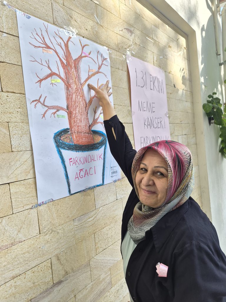 Şehzadeler'de Pembe Kurdeleler Takıldı: Muhtar Mısırlıoğlu'ndan Erken Teşhis Vurgusu 18 Şehzadeler'de Pembe Kurdeleler Takıldı: Muhtar Mısırlıoğlu'ndan Erken Teşhis Vurgusu
