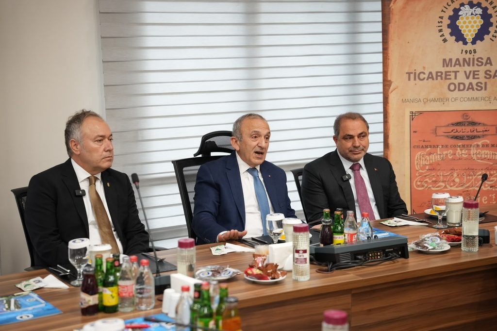 Nurullah Savaş ve Ali Uçak'tan Manisa TSO'ya Ziyaret: Gündem Ortak Akıl 16 Nurullah Savaş ve Ali Uçak'tan Manisa TSO'ya Ziyaret: Gündem Ortak Akıl
