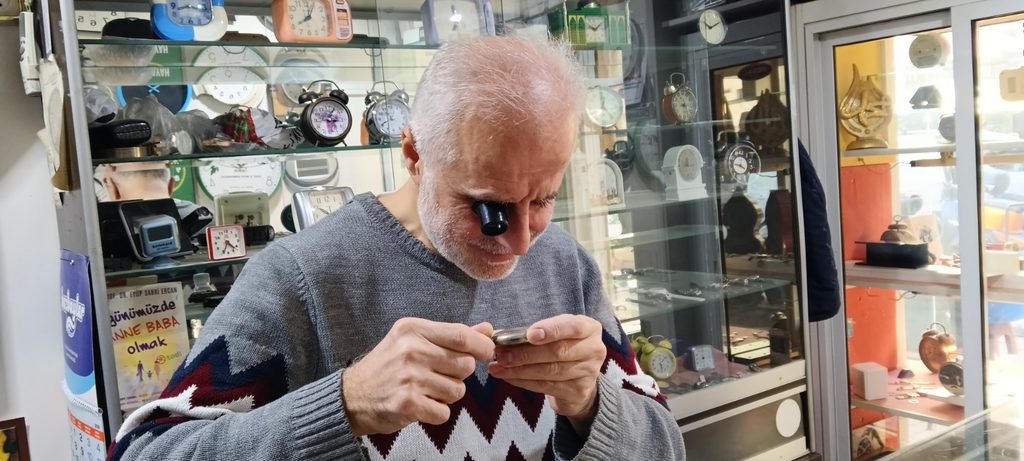 12 Yaşında Çırak Olarak Başladı, 45 Yıldır Aynı Heyecanla Çarkları Döndürüyor 3 12 Yaşında Çırak Olarak Başladı, 45 Yıldır Aynı Heyecanla Çarkları Döndürüyor