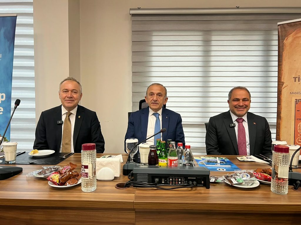 MHP Manisa Heyetinden Kurum Ziyaretleri: Gündem "Terörsüz Türkiye" 20 MHP Manisa Heyetinden Kurum Ziyaretleri: Gündem "Terörsüz Türkiye"
