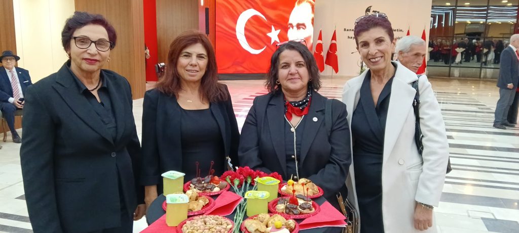 Şehzadeler'de Cumhuriyet Balosu Coşkusu: 103. Yıl Gururla Kutlandı 30 Şehzadeler'de Cumhuriyet Balosu Coşkusu: 103. Yıl Gururla Kutlandı