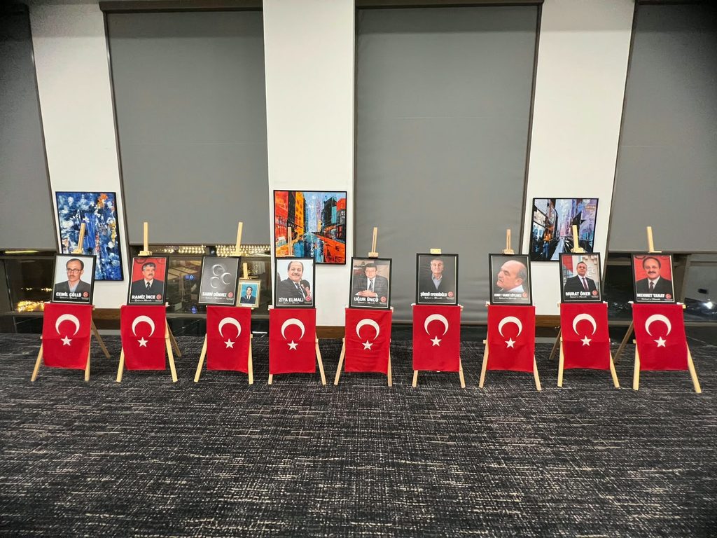 MHP Manisa Teşkilatında Tarihi Gece: MÇP Döneminden Bugüne Dev Buluşma 25 MHP Manisa Teşkilatında Tarihi Gece: MÇP Döneminden Bugüne Dev Buluşma
