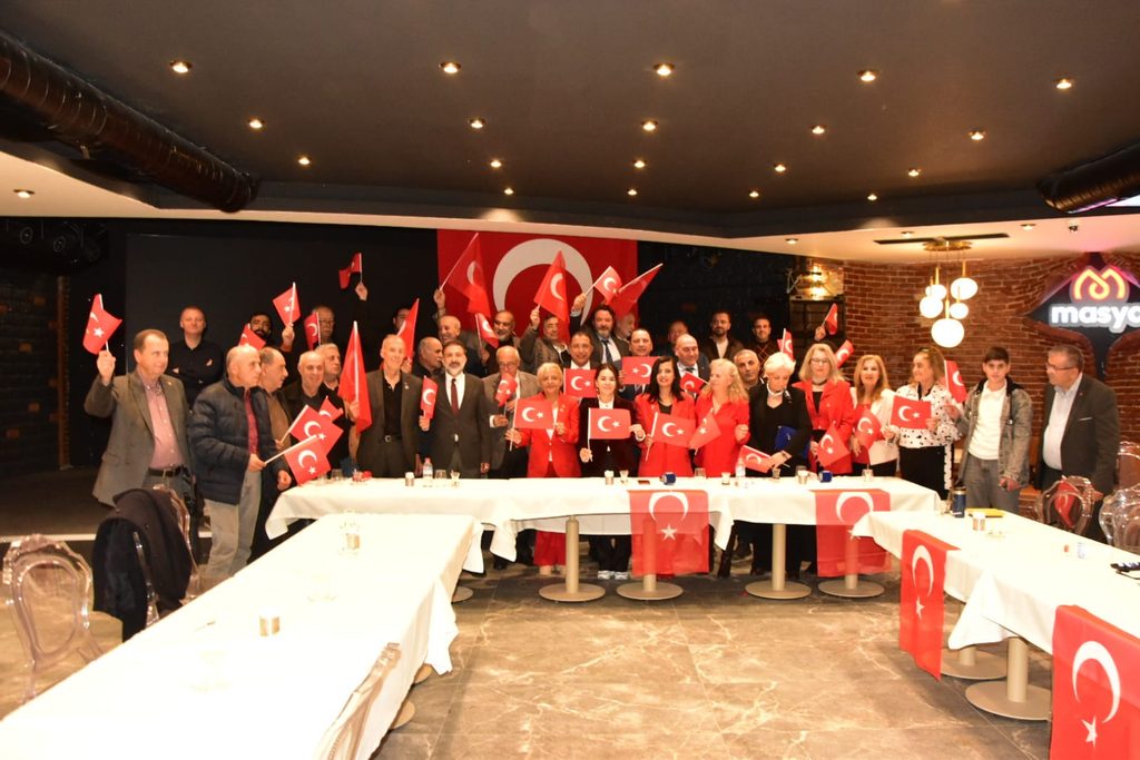 Manisa Dostlar Meclisi’nde Üreticinin Sesi Yükseldi: Çiftçi Borçlarına Erteleme Talebi 14 Manisa Dostlar Meclisi’nde Üreticinin Sesi Yükseldi: Çiftçi Borçlarına Erteleme Talebi
