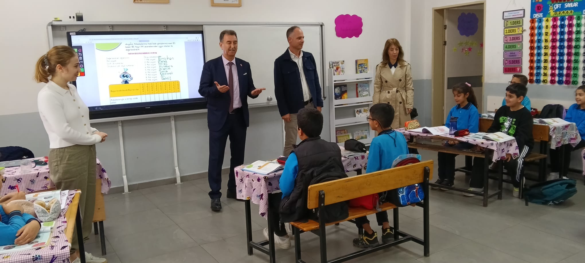 Metin Gençay'dan Dr. Ömer Faruk Meriç İlkokulu'na Ziyaret: Eğitim Faaliyetleri İncelendi