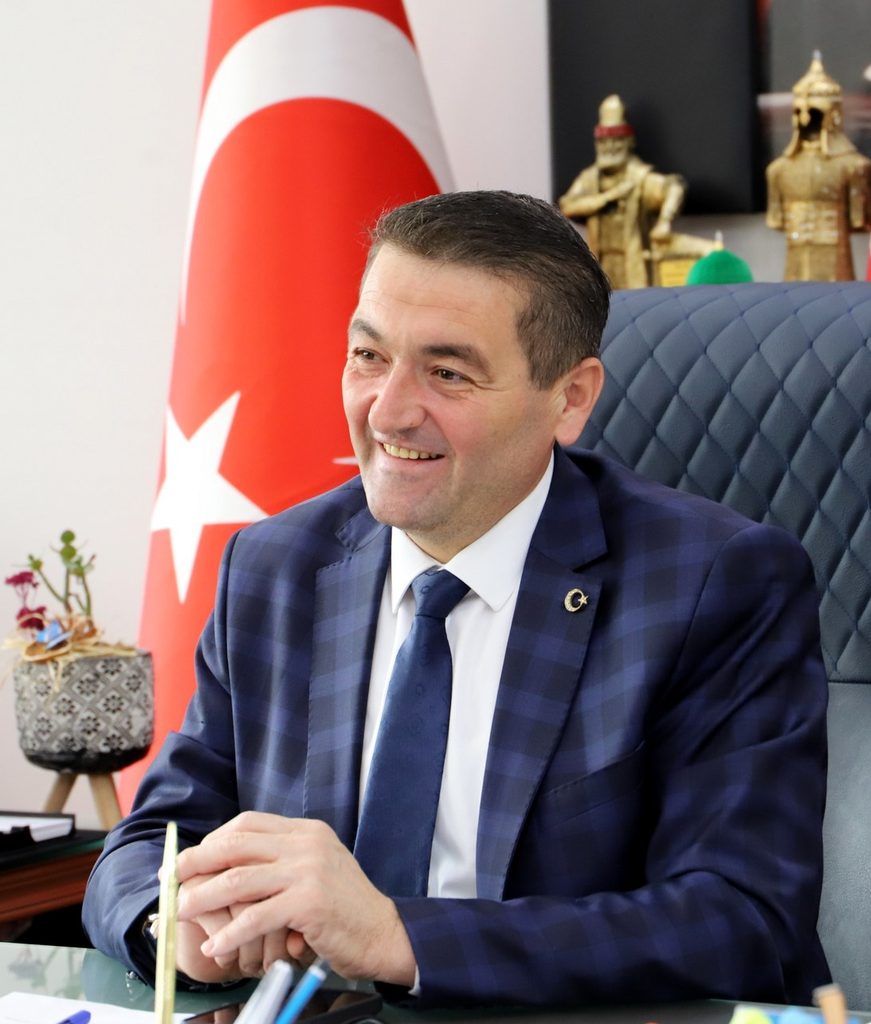 Başkan Ekrem Cıllı’dan Gençlere Müjde: Saruhanlı Kapalı Spor Salonu Yükseliyor 14 Başkan Ekrem Cıllı’dan Gençlere Müjde: Saruhanlı Kapalı Spor Salonu Yükseliyor